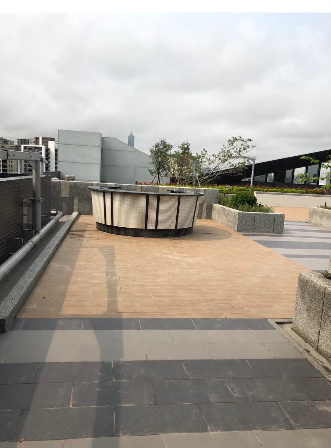 實際案例頂樓地磚