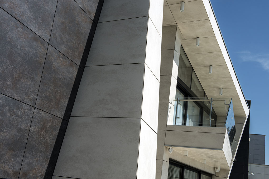 薄大板磚 金屬風 金屬磚 100*300 外牆磚 黑色 白色