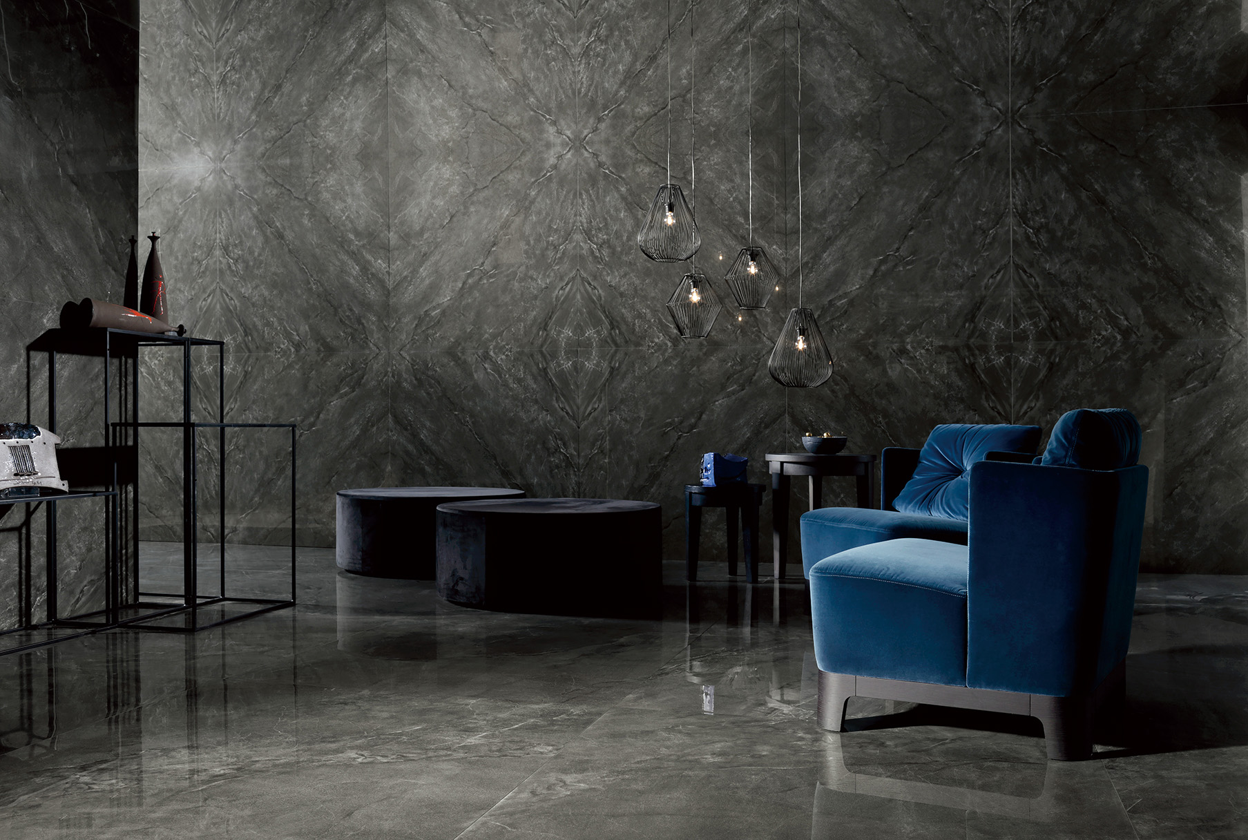 連紋石紋大板磚蓋亞白應用於客廳牆面、地面設計