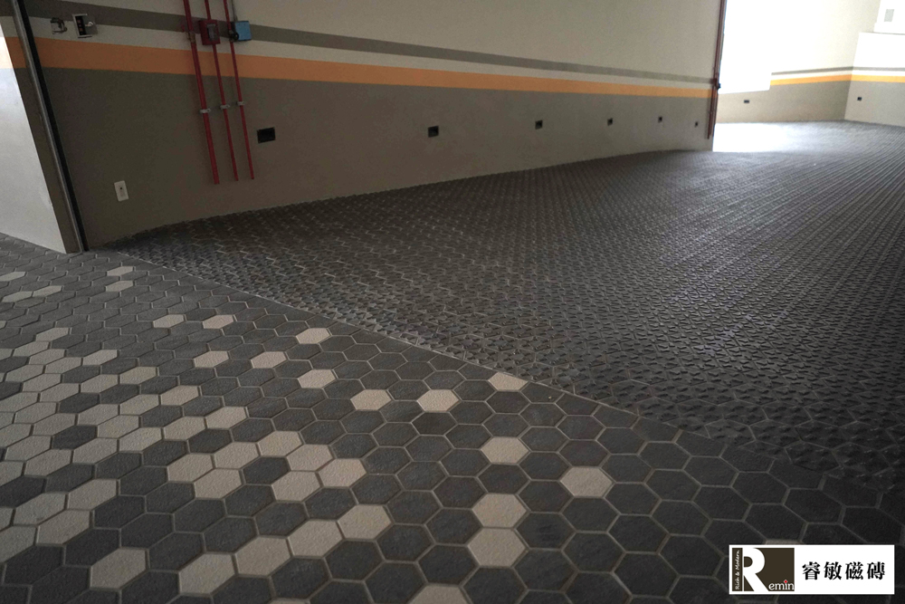六角車步道防滑磚 平面 灰色 黑色 機車道磚 防滑磚 15*13