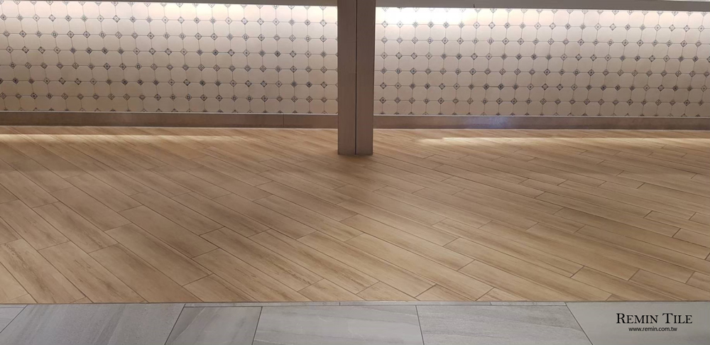 橡木 檜木 柚木 胡桃木 花梨木 商空地磚 美食街地磚 15×75