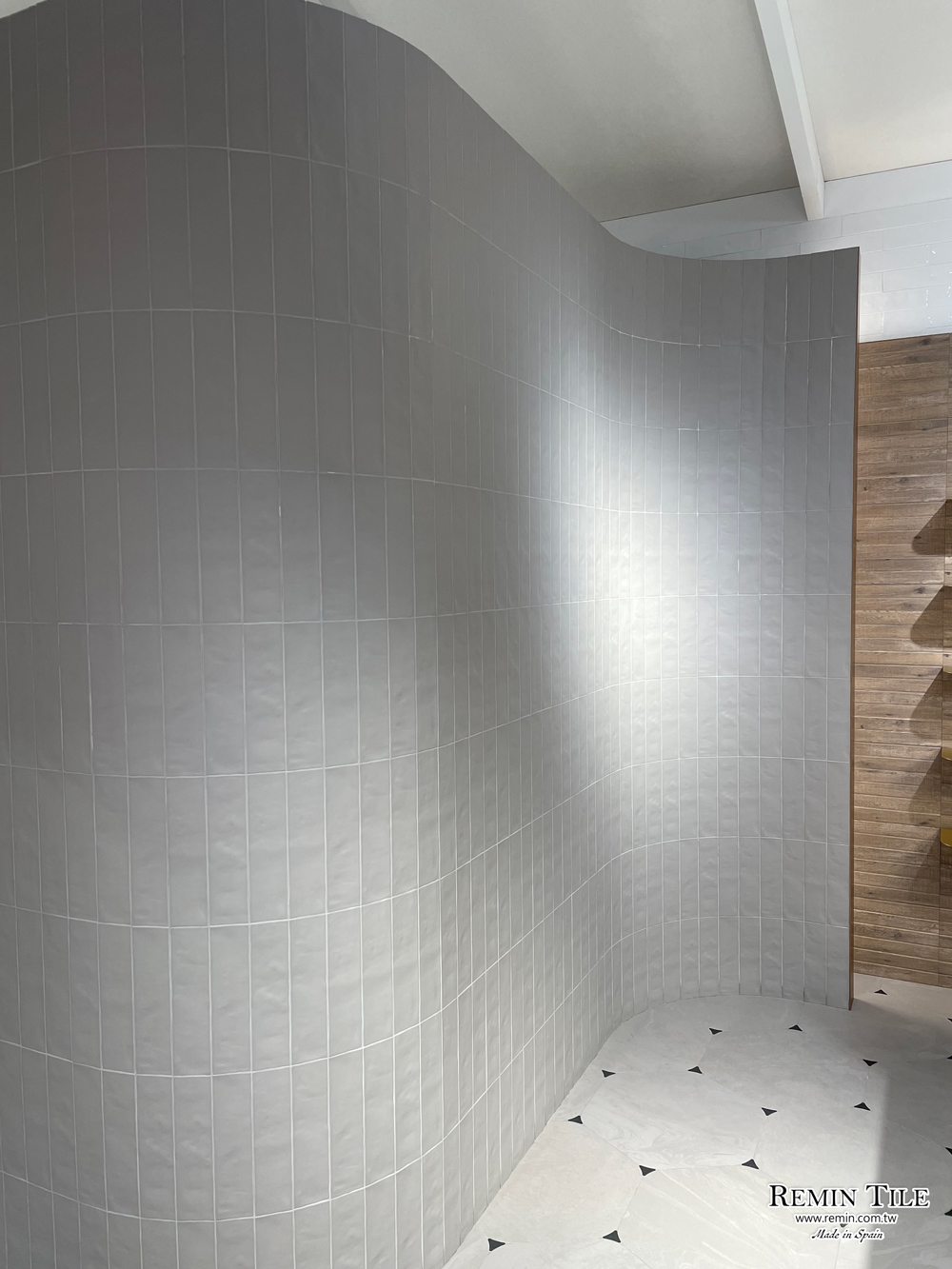 霧面地鐵磚 薩洛 西班牙 8×31.5 石英磚 浴室壁磚 灰色