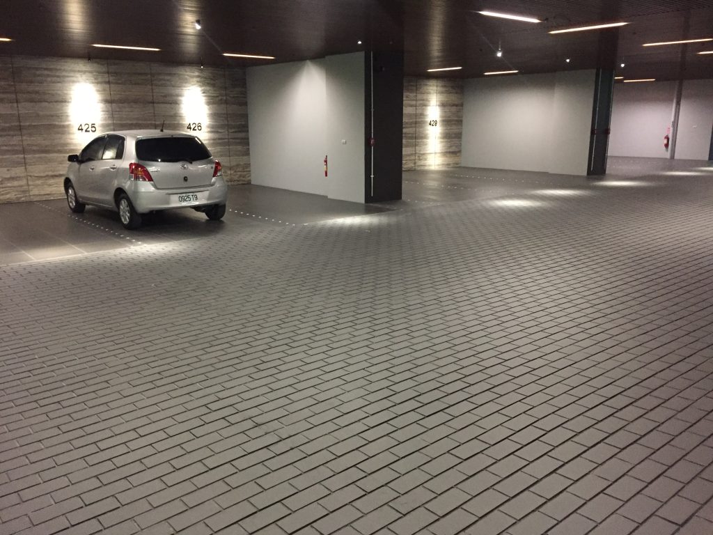 豪宅車道第2門廳 工程實績 汽車停車場 車道 停車位