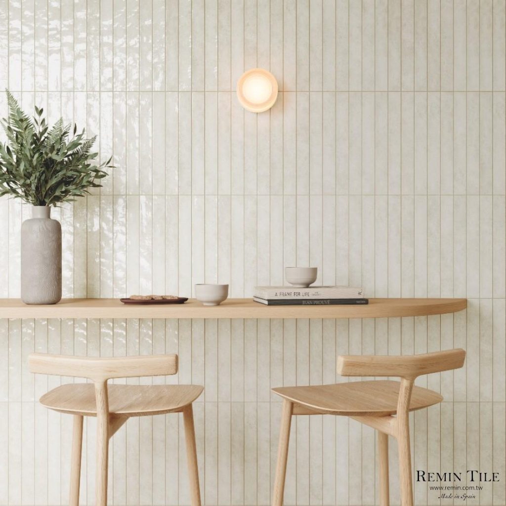 釉面窯變長型地鐵磚 雨森 3.7*31*0.85㎝ 白色 廚房壁磚 餐廳壁磚