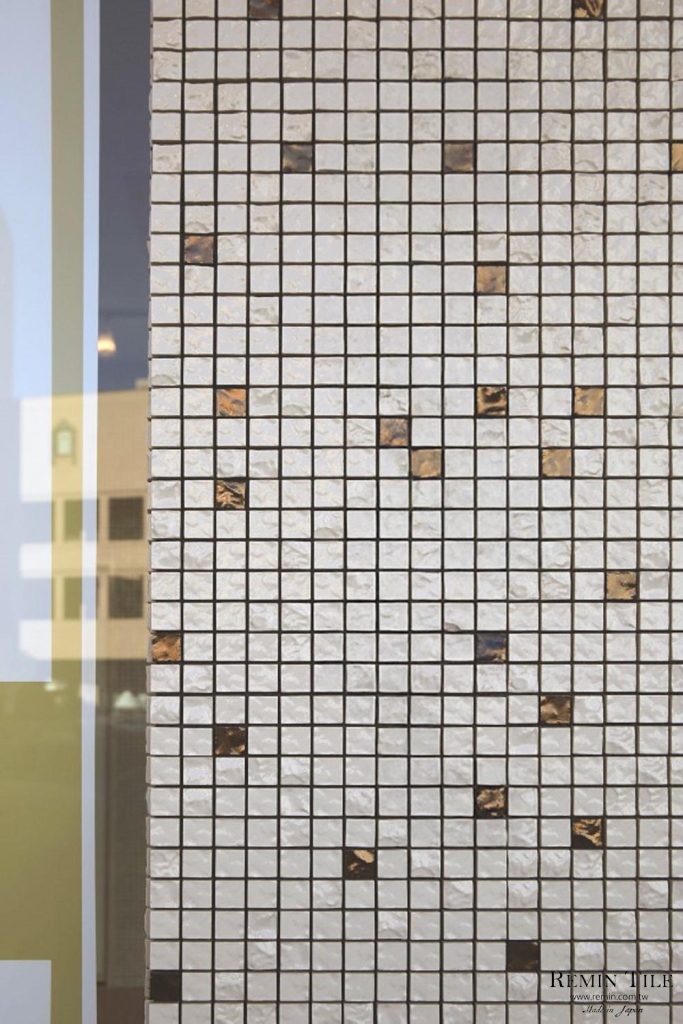 金屬馬賽克 日本製 2.5*2.5*0.32 石質 敦子 白色 商店外牆