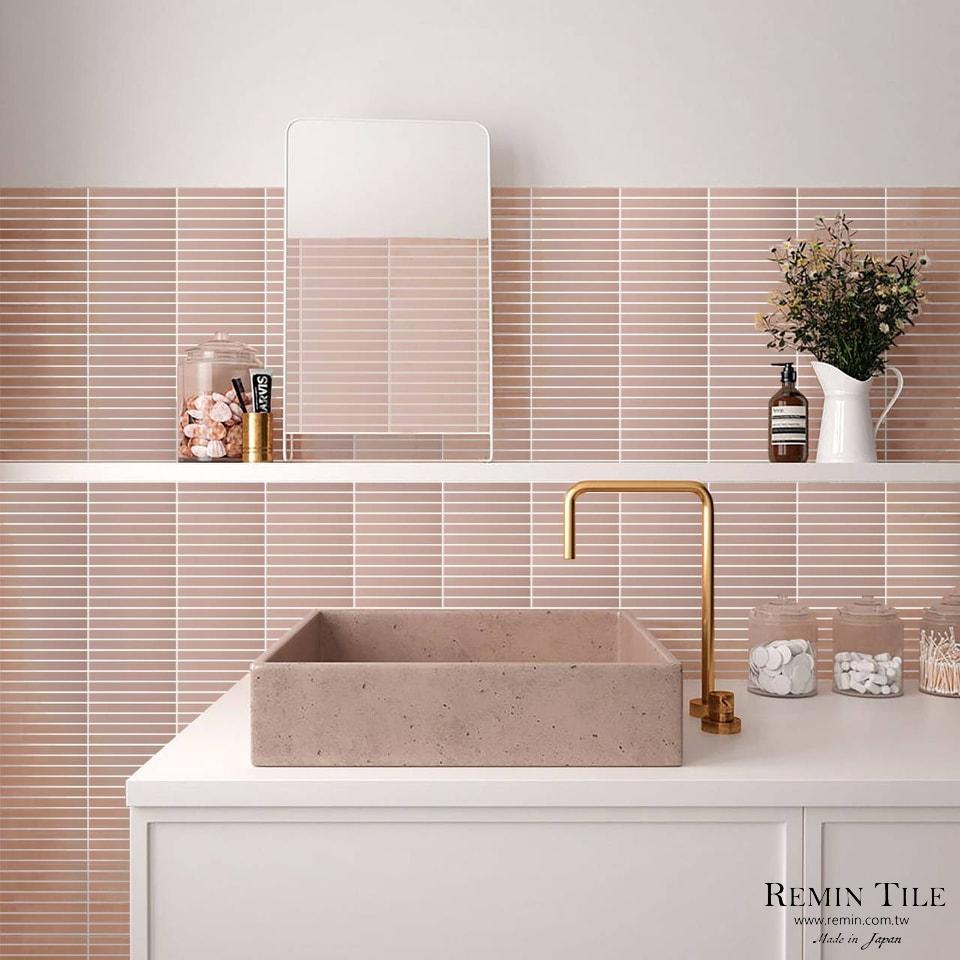 細條馬賽克｜柔和色系廚房與衛浴牆面磁磚｜馬卡龍