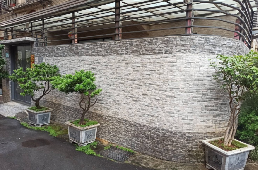 仿文化石磚 岬 15*45 米色 深灰色 外牆磚